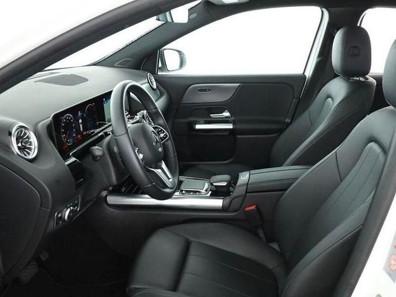 Gebraucht Mercedes EQA250 139 kW (190 PS) 2023 Weiß SUV