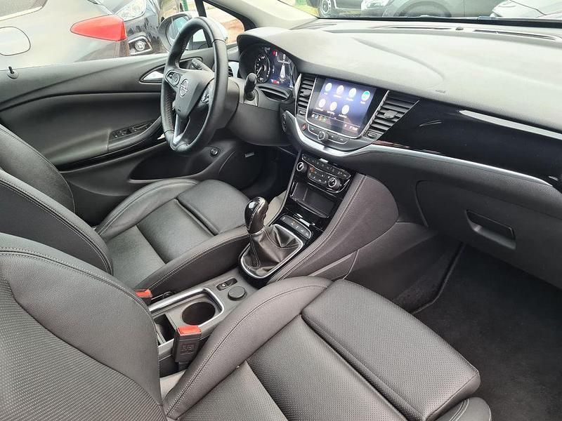 Weiß Gebraucht 2021 Opel Astra Kombi | 10.990 € (Teuer) - Bild 1/4