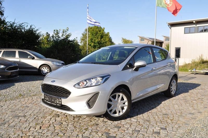 Silber Gebraucht 2021 Ford Fiesta Cool & Connect Kleinwagen | 8.980 € (Guter Preis) - Bild 1/4