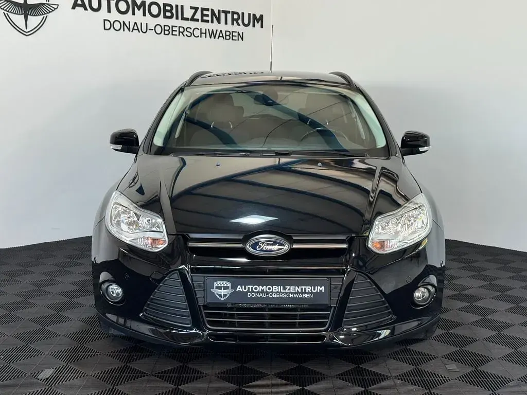 Gebraucht Ford Focus SYNC Edition 101 PS (74 kW) 2014 Schwarz Limousine