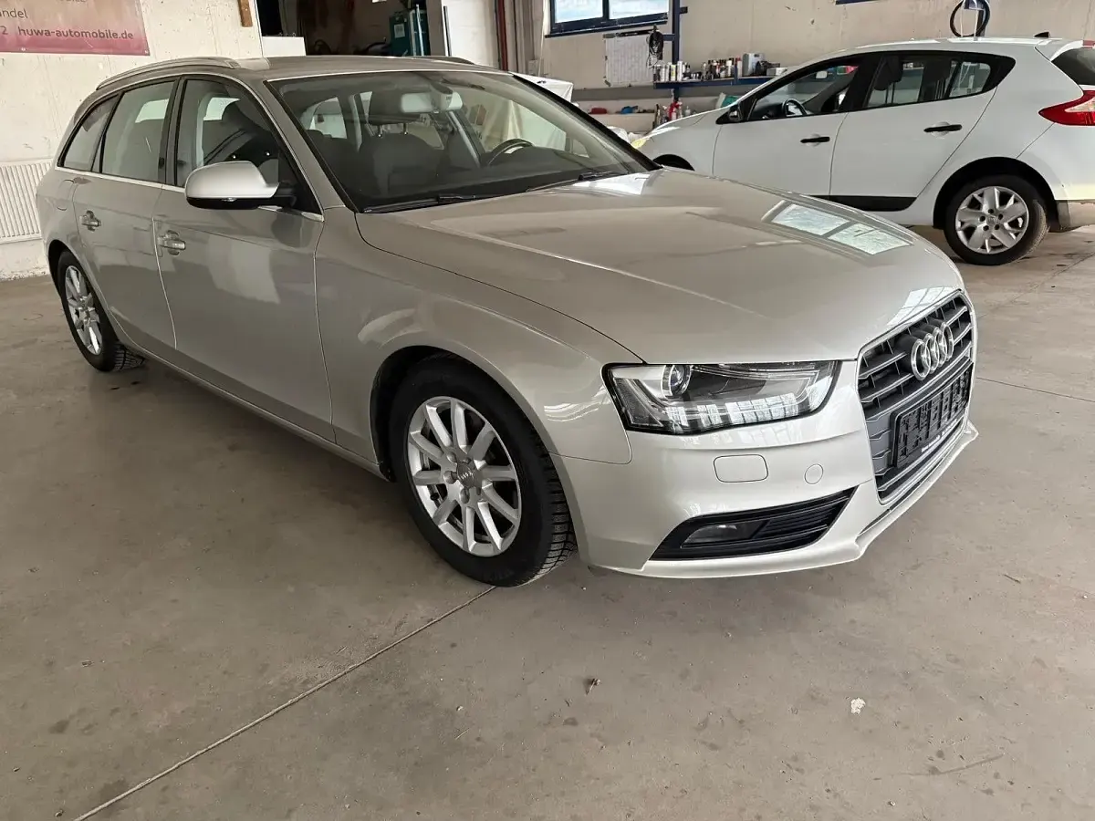 Gebraucht Audi A4 Attraction 143 PS (105 kW) 2013 Silber Kombi