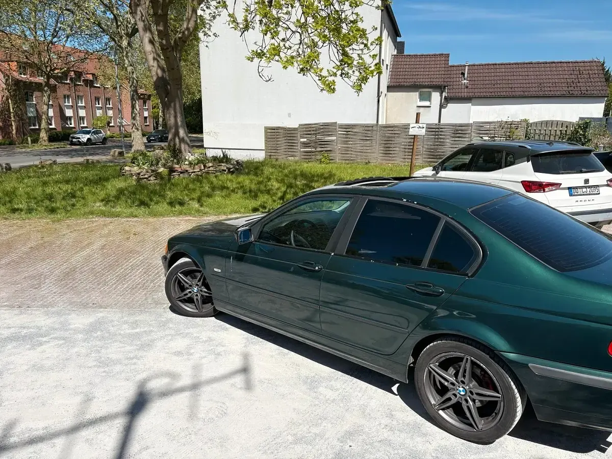 Gebraucht BMW 323 170 PS (125 kW) 1999 Limousine