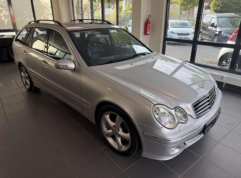Silber Gebraucht 2007 Mercedes C280 Avantgarde Kombi | 7.800 € (Fairer Preis) - Bild 1/4