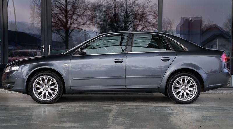 Gebraucht Audi A4 Comfort 102 PS (75 kW) 2008 Grau Limousine