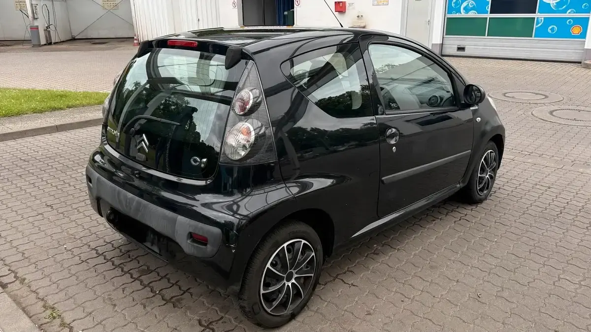 Gebraucht Citroën C1 69 PS (50 kW) 2009 Schwarz Kleinwagen