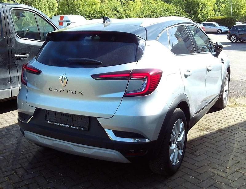 Gebraucht Renault Captur Intens 101 PS (74 kW) 2020 Grau SUV
