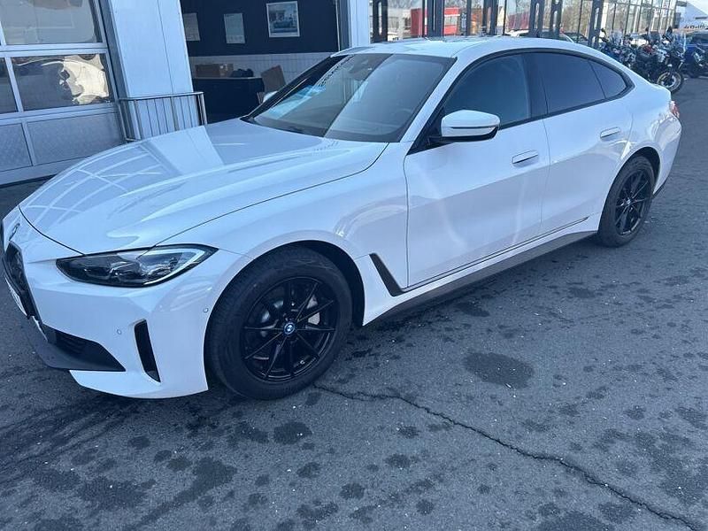 Gebraucht BMW i4 Sport Line 210 kW (286 PS) 2024 Weiß Limousine