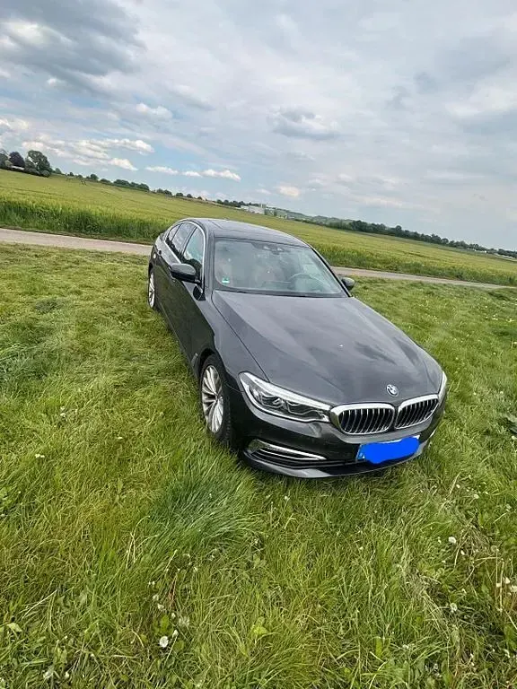 Gebraucht BMW 520 Luxury Line 190 PS (139 kW) 2017 Grau Limousine