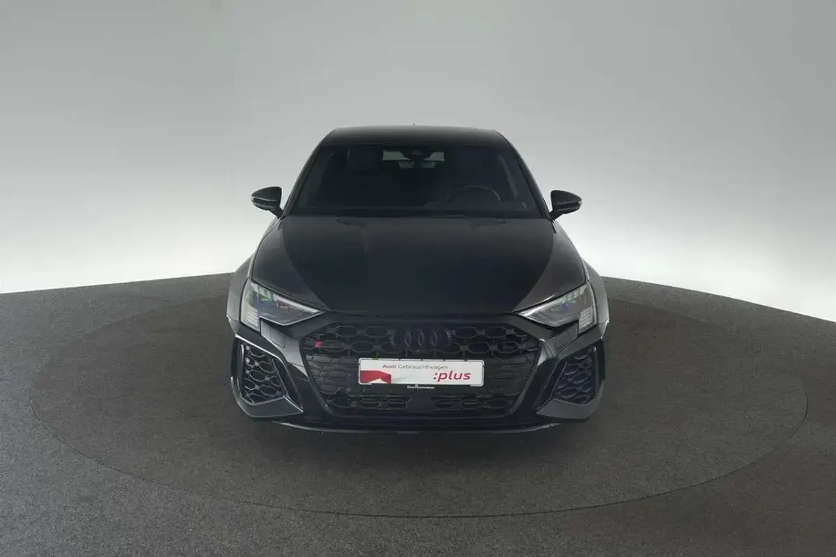 Gebraucht Audi RS3 Sport 400 PS (294 kW) 2023 Schwarz Limousine
