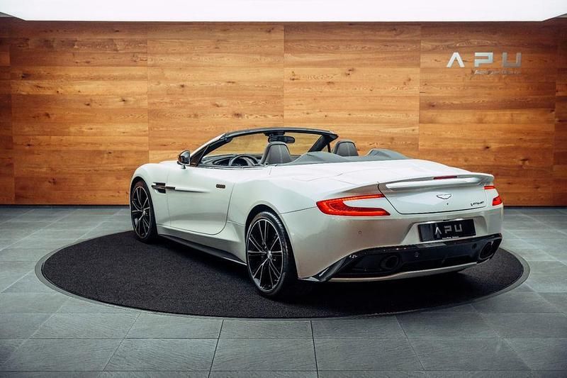 Gebraucht Aston Martin Vanquish 574 PS (422 kW) 2014 Weiß Cabrio