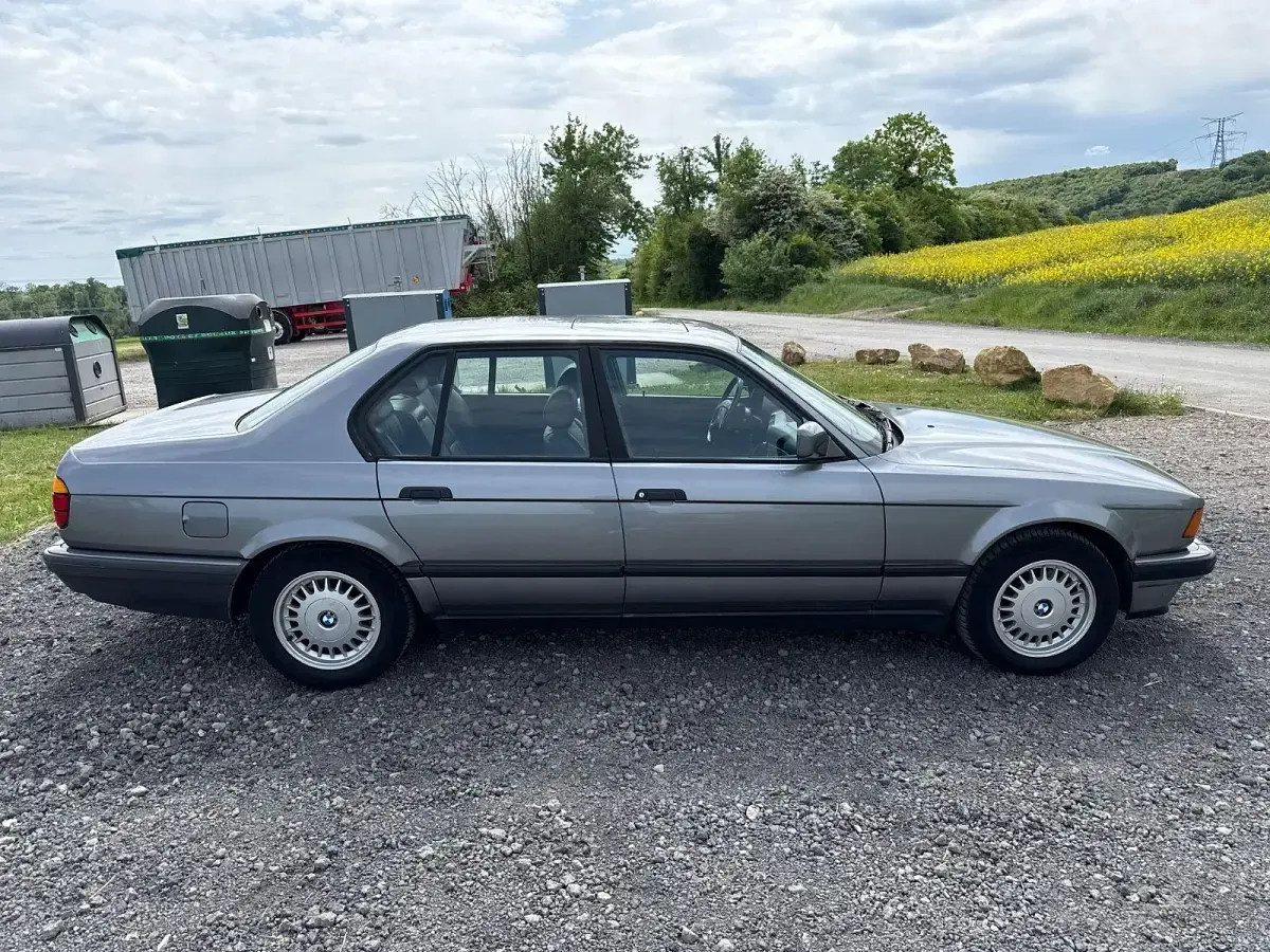 Gebraucht BMW 735 Shadowline 210 PS (154 kW) 1990 Grau Limousine