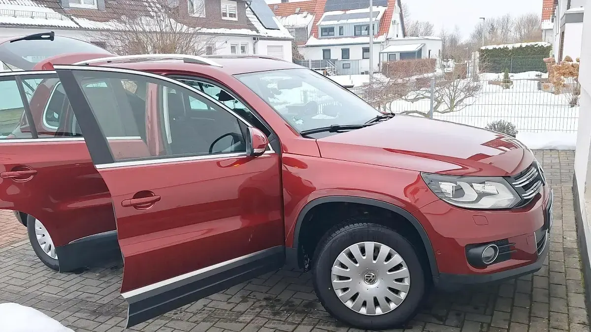Gebraucht VW Tiguan 177 PS (130 kW) 2013 Rot SUV