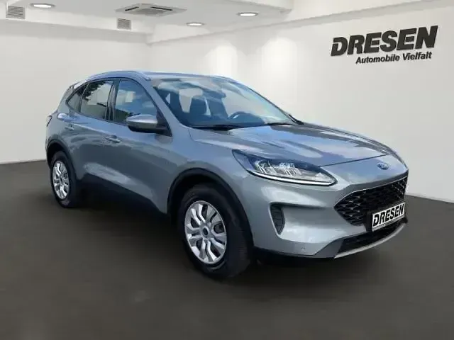 Gebraucht Ford Kuga Cool & Connect 120 PS (88 kW) 2022 Silber SUV