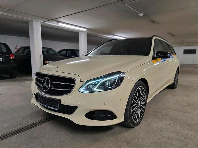 Gebraucht Mercedes E220 170 PS (125 kW) 2016 Beige Kombi