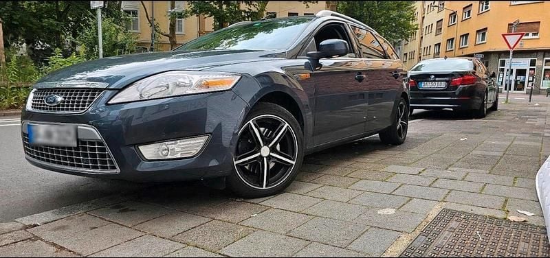 Gebraucht Ford Mondeo Titanium 200 PS (147 kW) 2010 Grau Kombi