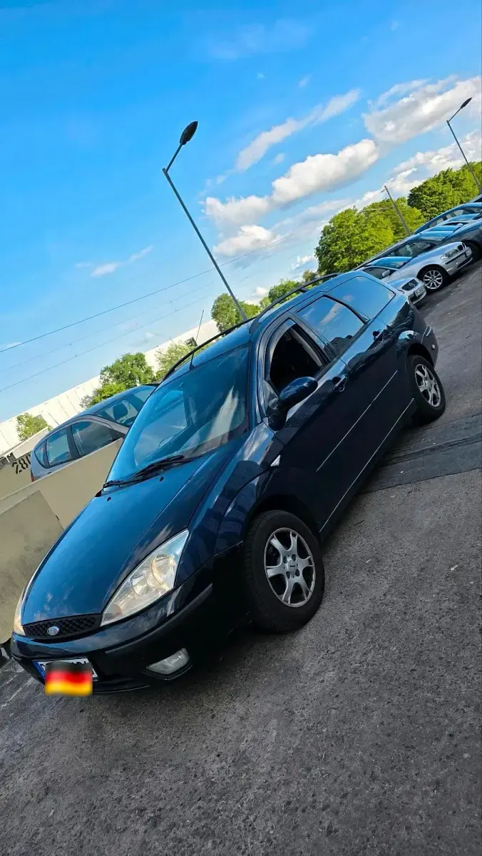 Gebraucht Ford Focus 116 PS (85 kW) 2004 Blau Kombi