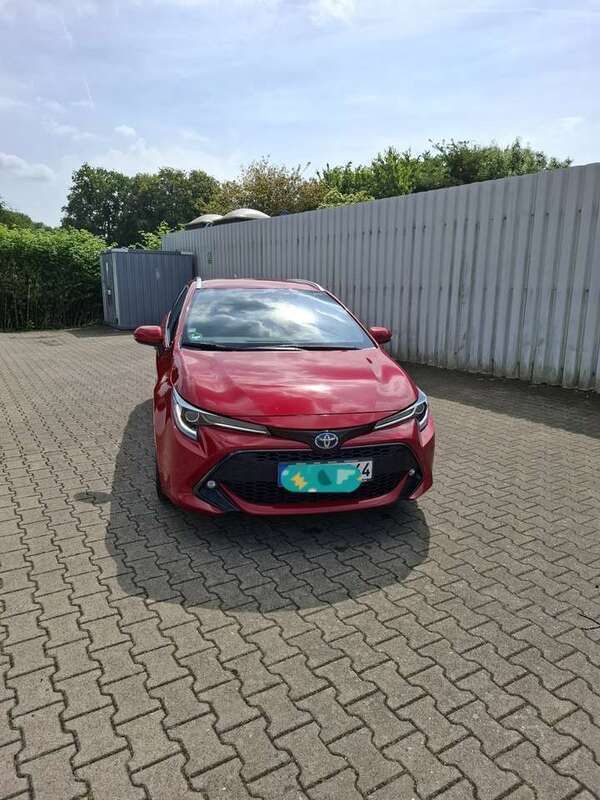 Gebraucht 2022 Toyota Corolla Team Kombi | 24.000 € (Guter Preis) - Bild 1/4