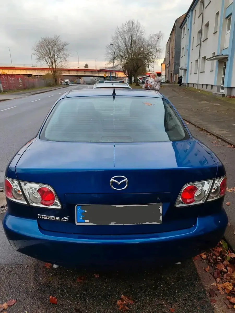Gebraucht Mazda 626 165 PS (121 kW) 2003 Blau Limousine