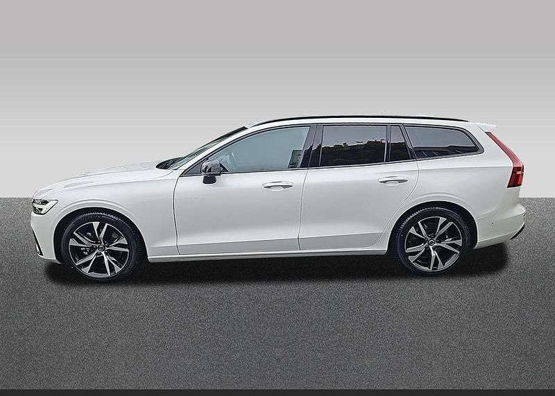 Gebraucht Volvo V60 Plus 197 PS (144 kW) 2025 Weiß Kombi