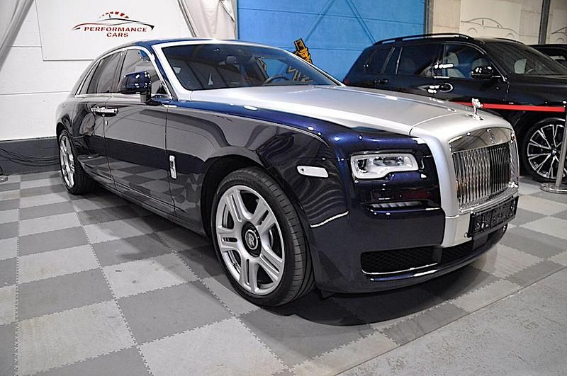 Gebraucht Rolls Royce Ghost 571 PS (419 kW) 2015 Blau Limousine