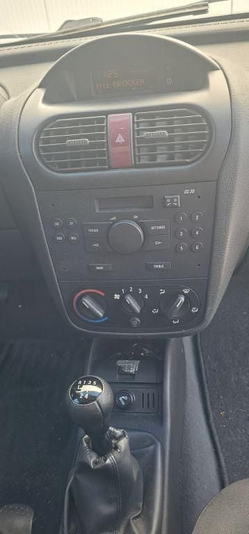 Gebraucht Opel Combo 75 PS (55 kW) 2010 Weiß Van / Kleinbus