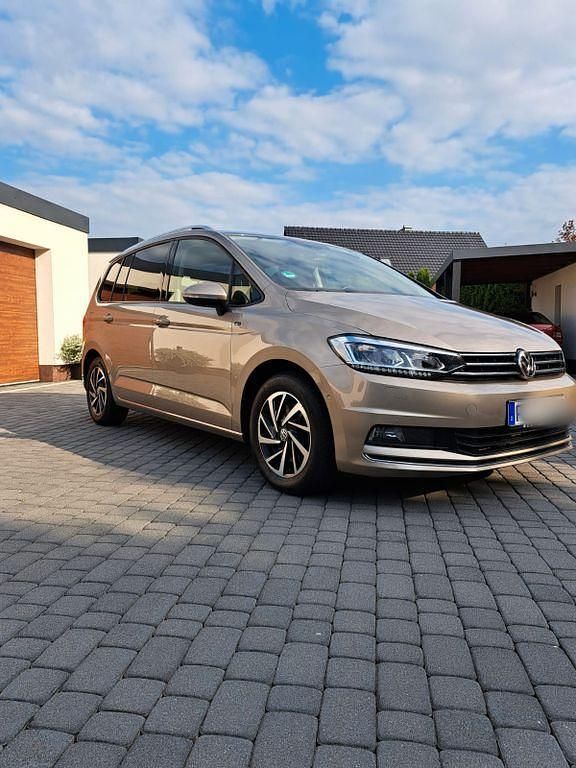 Gebraucht VW Touran Join 116 PS (85 kW) 2019 Gold Van / Kleinbus