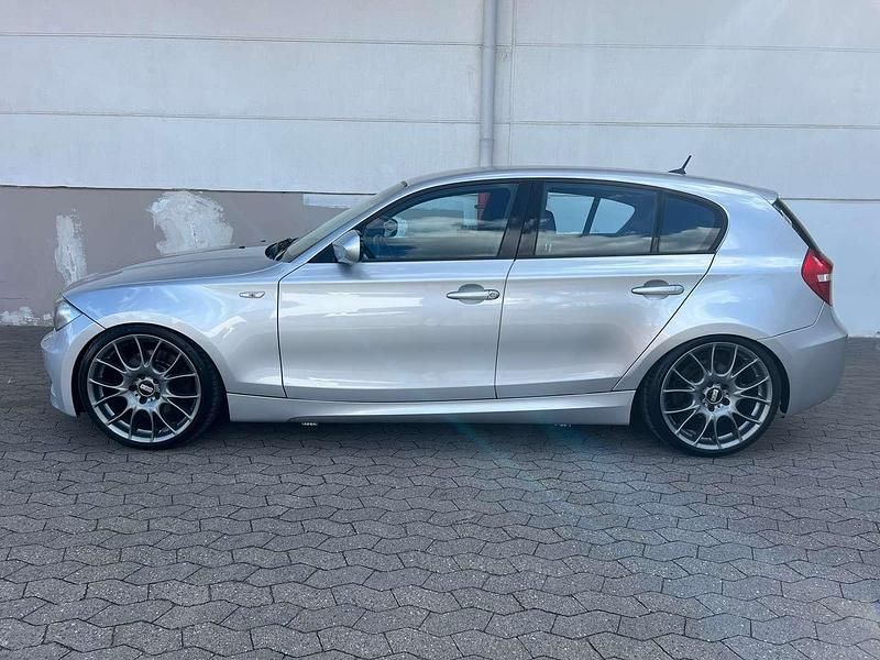 Gebraucht BMW 123 M Sport 204 PS (150 kW) 2011 Titan silber Kleinwagen