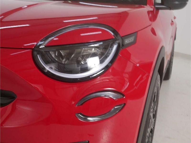 Gebraucht Fiat 600 Business 110 PS (80 kW) 2025 Rot SUV
