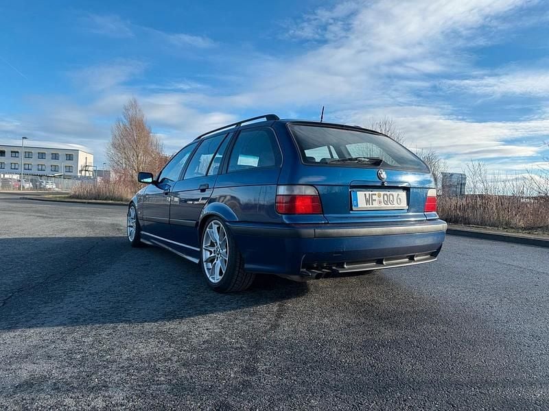 Gebraucht BMW 328 M Sport 193 PS (141 kW) 1998 Blau Kombi