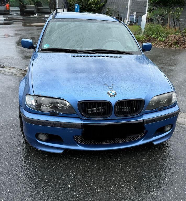 Blau Gebraucht 2002 BMW 320 M Sport Kombi | 750 € (Superpreis) - Bild 1/4