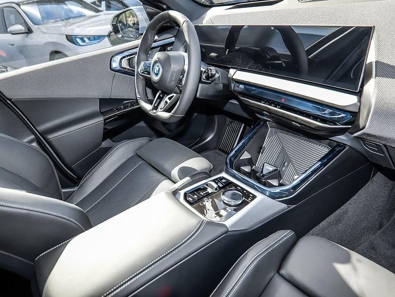 Nowe BMW X3 Performance 190 KM (139 kW) 2026 Szary SUV