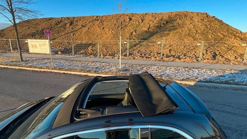 Gebraucht Opel Adam Rocks Rocks 116 PS (85 kW) 2016 Schwarz Kleinwagen