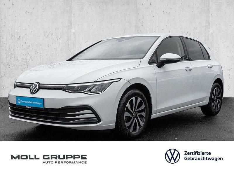 Gebraucht VW Golf VIII Active 116 PS (85 kW) 2022 Pure white Limousine