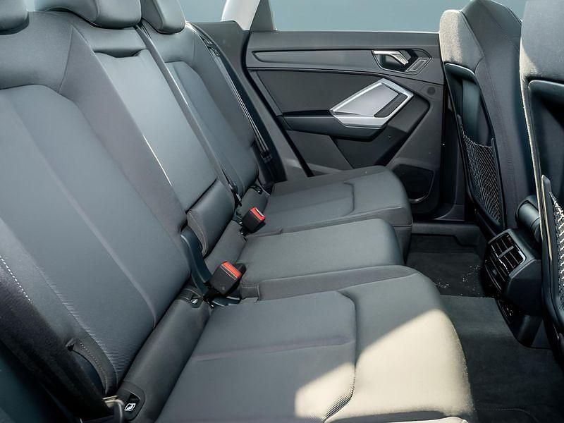 Gebraucht Audi Q3 150 PS (110 kW) 2025 Schwarz SUV