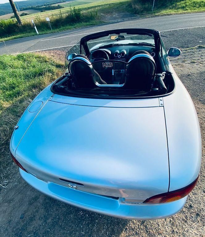 Gebraucht Mazda MX5 110 PS (80 kW) 2000 Silber Cabrio