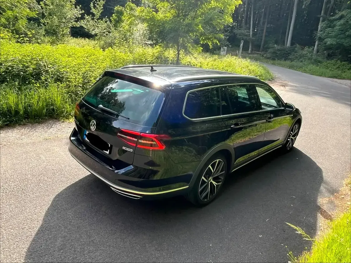 Gebraucht VW Passat 239 PS (175 kW) 2018 Schwarz Kombi