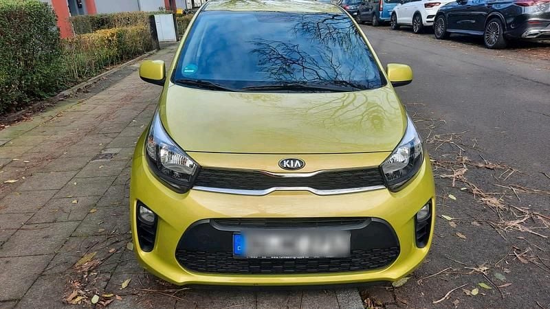 Grün Gebraucht 2018 Kia Picanto Kleinwagen | 6.800 € (Guter Preis) - Bild 1/4