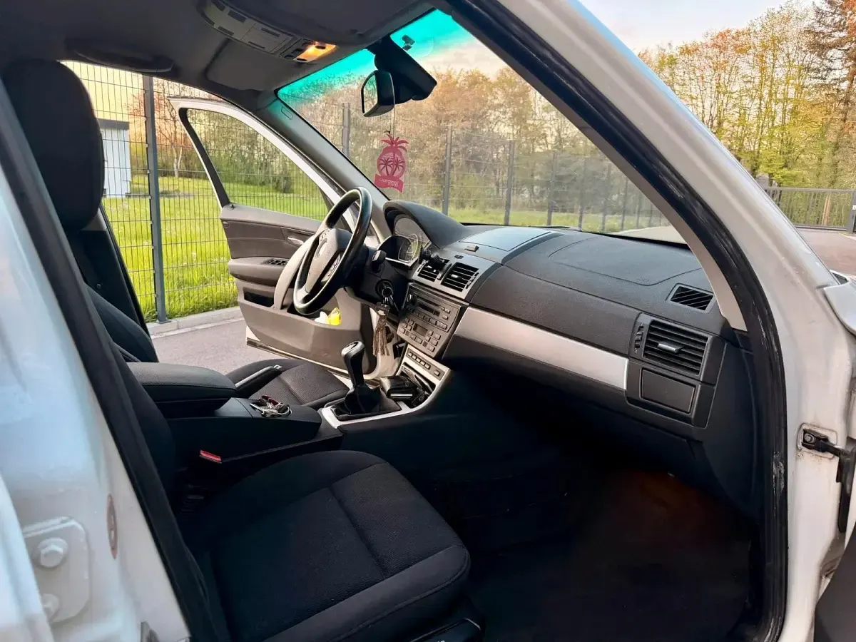 Gebraucht BMW X3 142 PS (104 kW) 2010 Weiß SUV