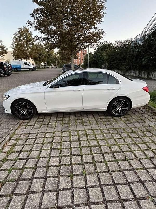 Gebraucht Mercedes E350 258 PS (189 kW) 2017 Limousine