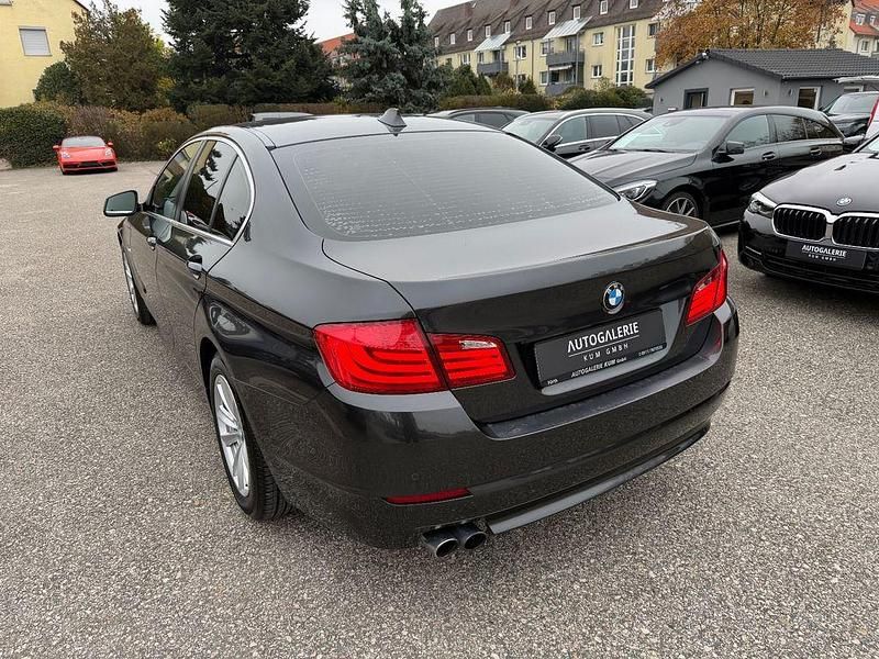 Gebraucht BMW 525 204 PS (150 kW) 2011 Grau Limousine