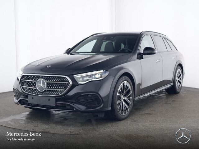 Grau Gebraucht 2024 Mercedes E300 Night Kombi | 60.990 € (Etwas zu teuer) - Bild 1/4