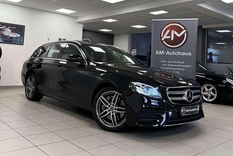 Schwarz Gebraucht 2019 Mercedes E400 AMG Kombi | 27.499 € (Guter Preis) - Bild 1/4