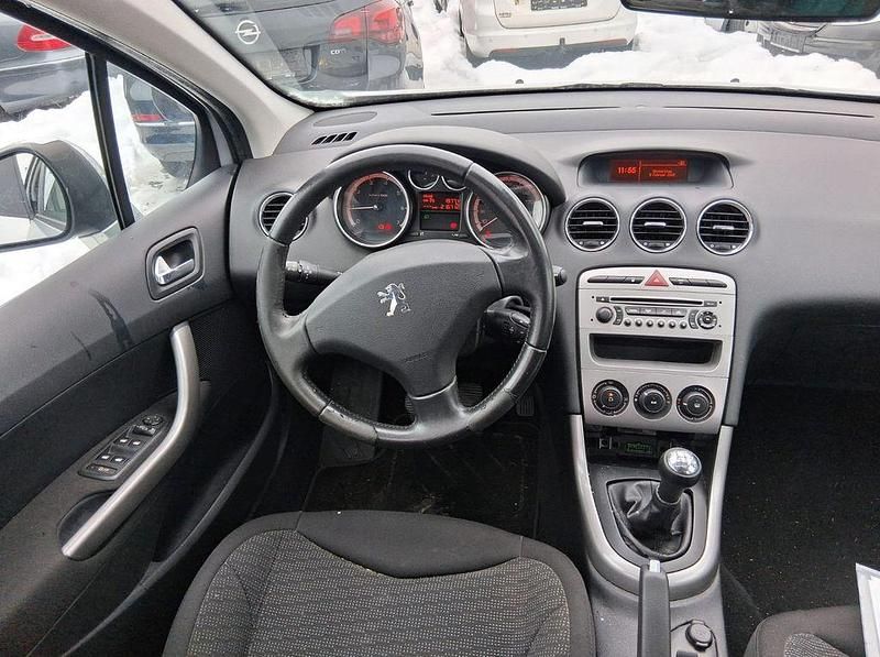 Gebraucht Peugeot 308 SW Premium 120 PS (88 kW) 2010 Grau Kombi