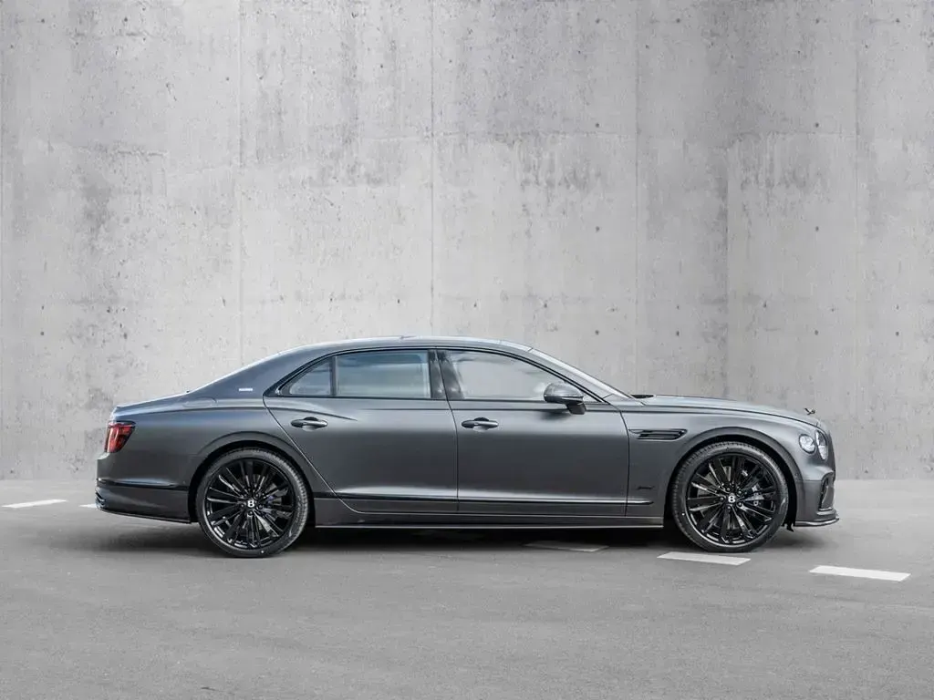 Gebraucht Bentley Flying Spur 782 PS (575 kW) 2025 Anthracite satin Limousine