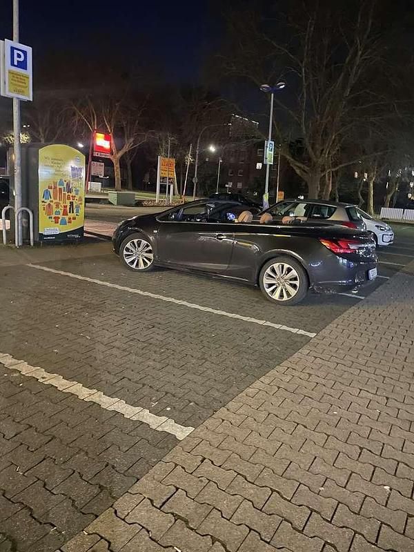 Gebraucht Opel Cascada Edition 194 PS (142 kW) 2014 Cabrio