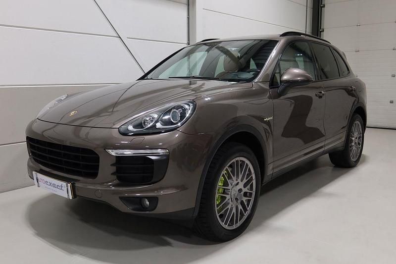 Gebraucht Porsche Cayenne S E-Hybrid 333 PS (244 kW) 2015 Braun SUV