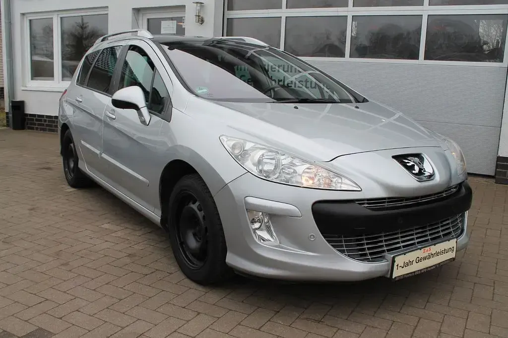 Gebraucht Peugeot 308 SW Premium 120 PS (88 kW) 2010 Aluminiumgrau/metall Kombi