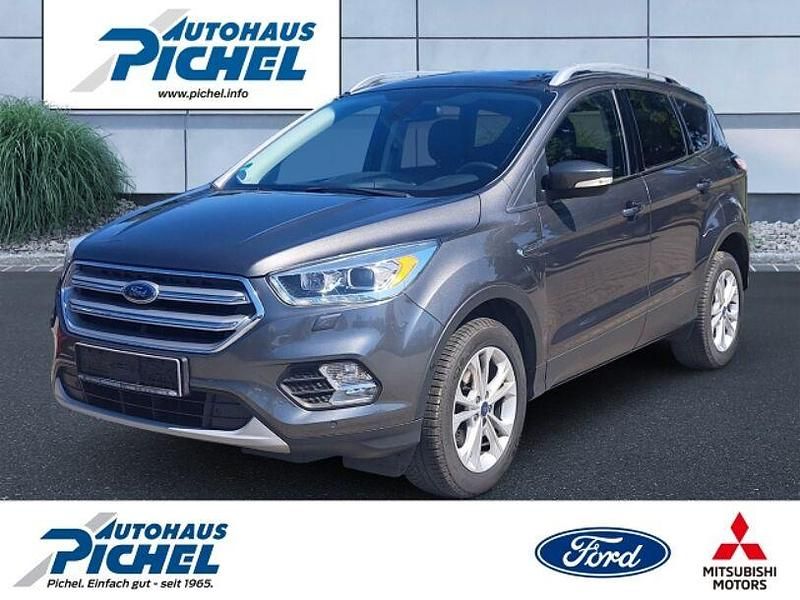 Grau(metallic) Gebraucht 2017 Ford Kuga Titanium SUV | 14.690 € (Fairer Preis) - Bild 1/4