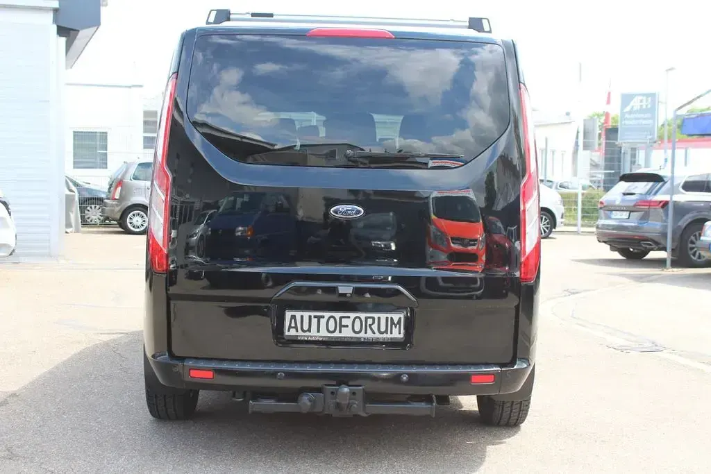 Gebraucht Ford Transit Custom Titanium 170 PS (125 kW) 2017 Schwarz Van / Kleinbus