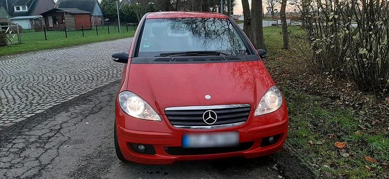 Second-hand Mercedes A150 2006 Roșu Berlinǎ